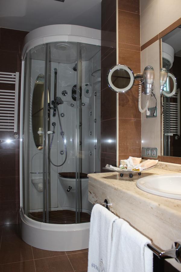 Valcarce Ferrol 4*